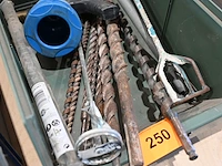 Bak diverse werkmateriaal - afbeelding 1 van  1
