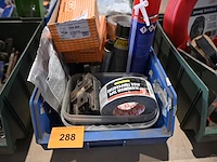Bak diverse werkmateriaal - afbeelding 1 van  2