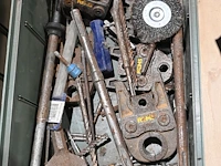 Bak diverse werkmateriaal - afbeelding 3 van  3