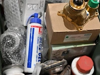 Bak diverse werkmateriaal - afbeelding 2 van  2