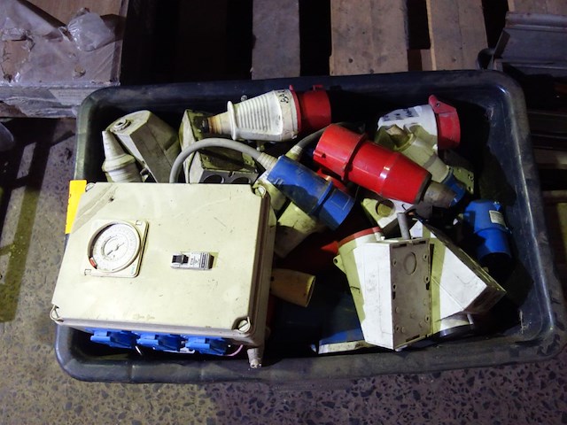 Bak industriële stopcontacten - afbeelding 1 van  1