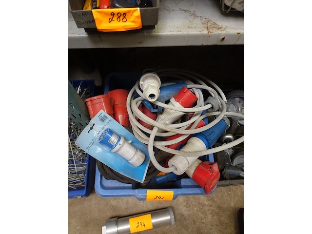 Bak industriële stopcontacten - afbeelding 1 van  2