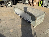 Bak kraan diverse bouwmaterialen - afbeelding 2 van  3