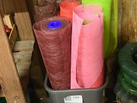 Bak met div doeken - afbeelding 1 van  3