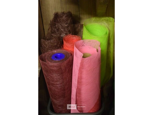 Bak met div doeken - afbeelding 2 van  3