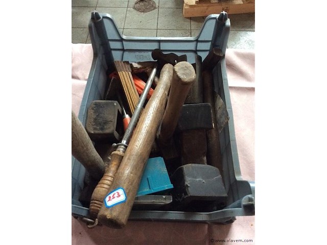 Bak met gereedschap - afbeelding 1 van  2