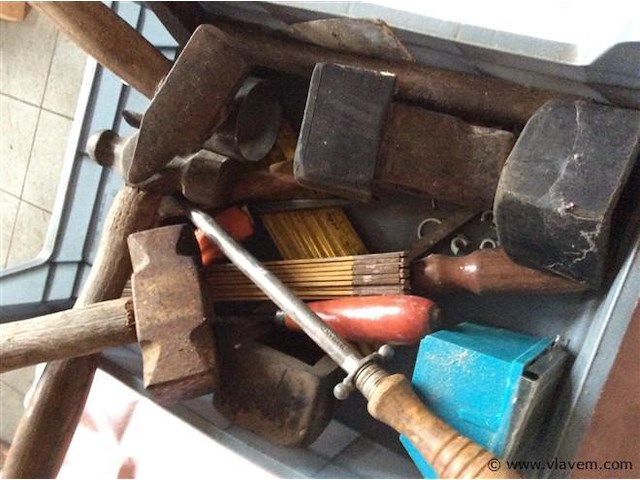 Bak met gereedschap - afbeelding 2 van  2