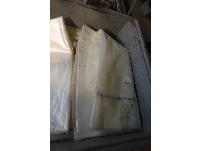 Bak met grote plastiekzakken - afbeelding 5 van  6