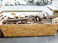 Bak met hout & paletten