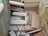 Bak met hout - afbeelding 2 van  4