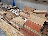 Bak met hout - afbeelding 3 van  4
