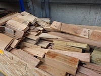 Bak met hout - afbeelding 3 van  4