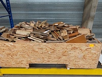 Bak met hout