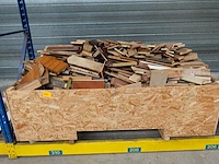 Bak met hout