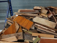 Bak met hout - afbeelding 2 van  4