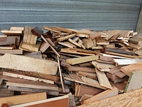 Bak met hout - afbeelding 3 van  4