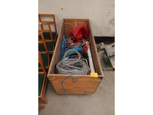 Bak met inhoud - afbeelding 1 van  8