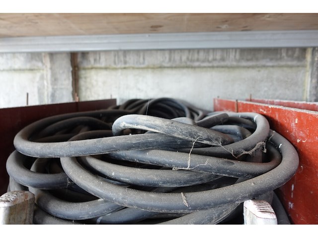 Bak met kabel - afbeelding 12 van  17