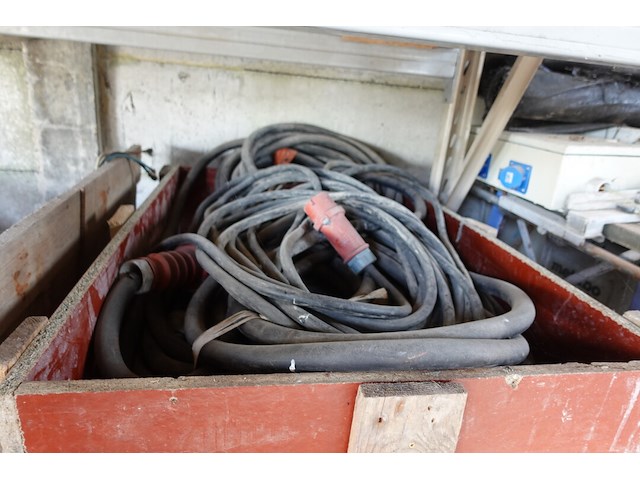 Bak met kabel - afbeelding 17 van  17