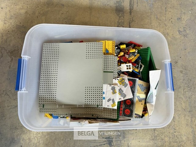 Bak met lego blokjes - afbeelding 2 van  2