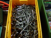 Bak met nagels - afbeelding 1 van  1