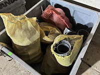 Bak met onderdelen voor kabelbescherming - afbeelding 4 van  5