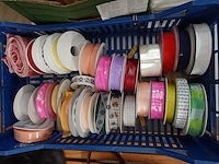 Bak met sierlinten - afbeelding 1 van  3