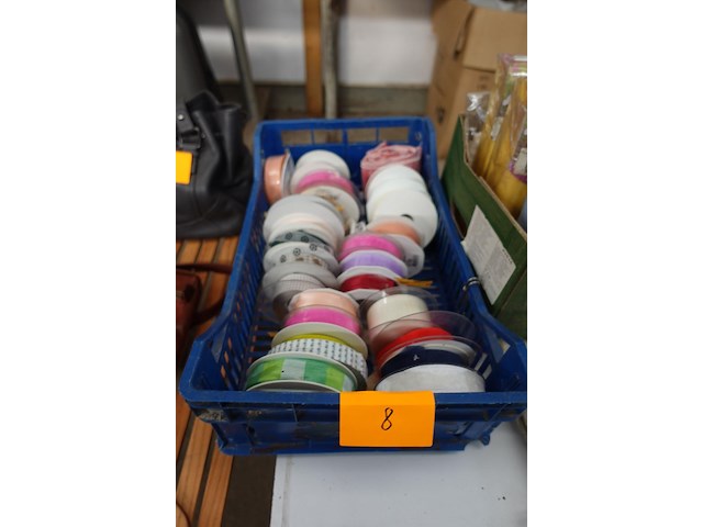 Bak met sierlinten - afbeelding 2 van  3