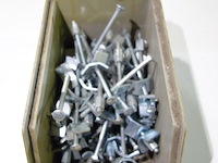 Bak met werkbladverbinders - afbeelding 1 van  1