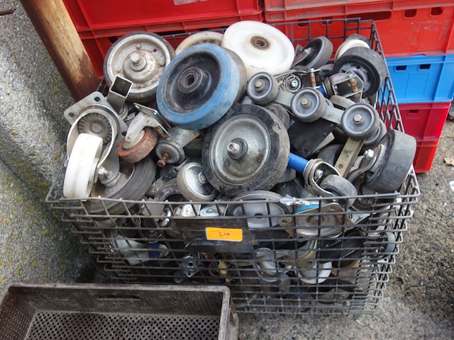 Bak met wielen voor karren - afbeelding 2 van  2