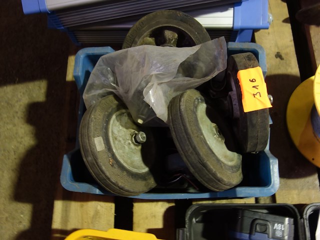 Bak met wielen - afbeelding 1 van  1