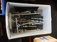 Bak montagemateriaal - afbeelding 1 van  1