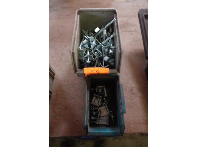 Bak werkbladverbindingsklemmen - afbeelding 1 van  3