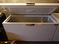 Bakdiepvriezer beko - afbeelding 2 van  7