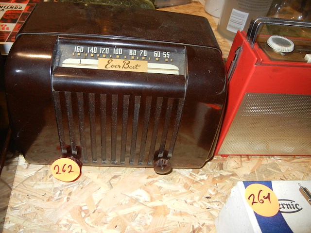 Bakeliet radio everybest - afbeelding 1 van  1