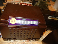 Bakeliet radio fca - afbeelding 1 van  2