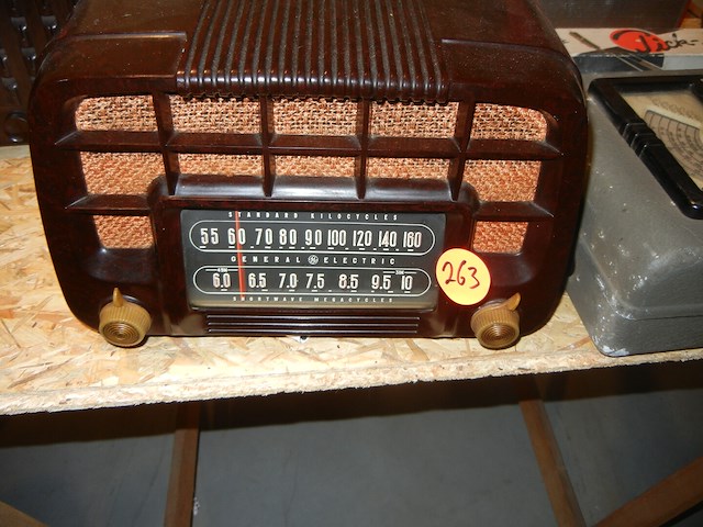 Bakeliet radio general electric - afbeelding 1 van  1