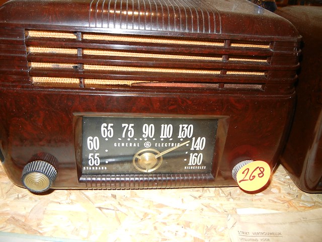 Bakeliet radio general electric - afbeelding 1 van  2