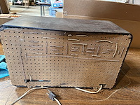 Bakeliten radio - afbeelding 2 van  2