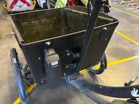 Bakfiets triobike, met sleutel, nummer 702 - 404. werking niet gekend. - afbeelding 2 van  4