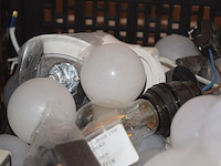 Bakje diverse lampen - afbeelding 2 van  3