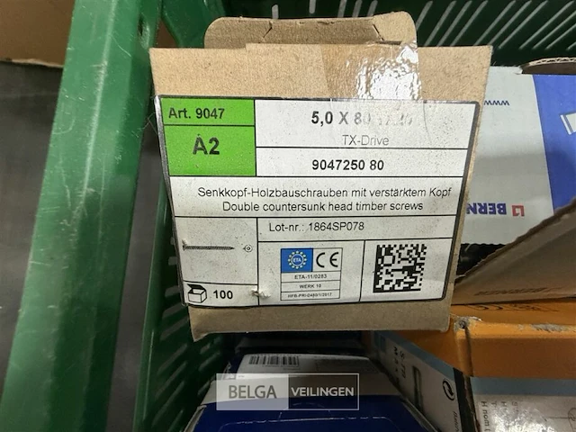 Bakje met deilbouten en schroeven - afbeelding 3 van  6