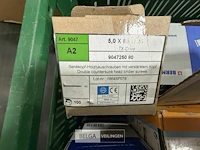 Bakje met deilbouten en schroeven - afbeelding 3 van  6