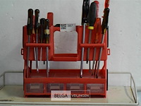 Bakje met div schroevendraaiers - afbeelding 1 van  4