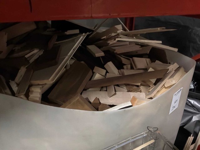 Bakken met brandhout (2x) - afbeelding 4 van  4