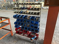 Bakkenstelling met inhoud - afbeelding 1 van  3