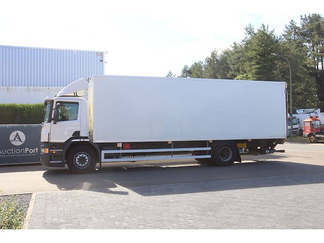 Bakwagen vrachtwagen scania p 320 diesel 2015 - afbeelding 1 van  1