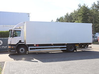 Bakwagen vrachtwagen scania p 320 diesel 2015
