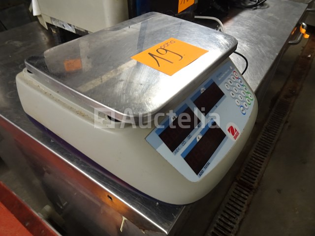 Balance, merk ohaus type: ra-111 nummer: ra006/50-6em max: nce, merk ohaus type: ra-111 artikelnr.: ra006/50-6 merk ohaus type: ra-111 nummer: rbmarqa ype: ra-111 nummer: ra006/50-6em max: 15 kg/min 100 - afbeelding 1 van  3