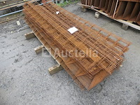 Balans van 10 cm rechte betonnen afstandhouders - afbeelding 1 van  3